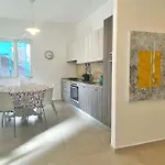 Apartment Comfortable Sea Holidays And Walks *