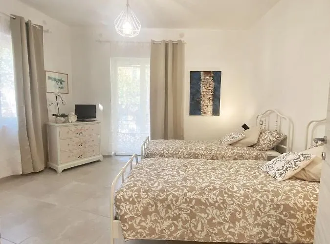 Comfortable Sea Holidays And Walks Moneglia