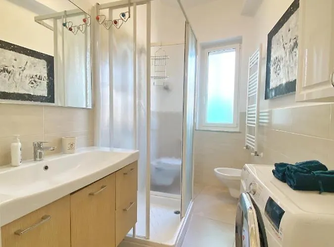 Comfortable Sea Holidays And Walks *