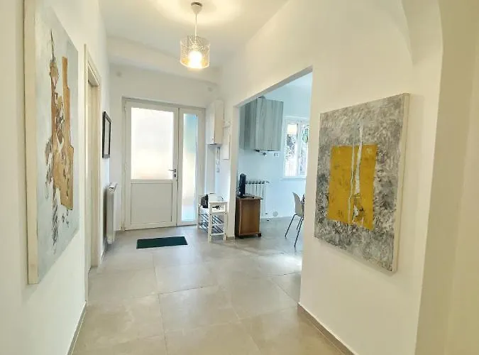 Comfortable Sea Holidays And Walks * Moneglia