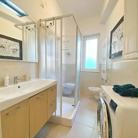 Comfortable Sea Holidays And Walks *